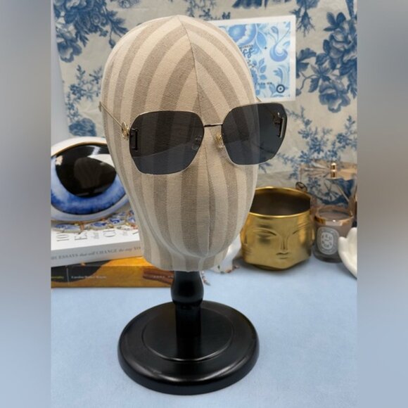 🆕 GUCCI 🧿 NWOT GG1207SA 002 Gold Rimmed Square Sunglasses, Grey Lens - Picture 2 of 16